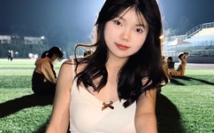 从镜子里看我怎么C你小说阅读